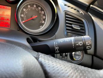 Vauxhall Insignia 2.0 CDTi SRi Nav Auto Euro 5 5dr