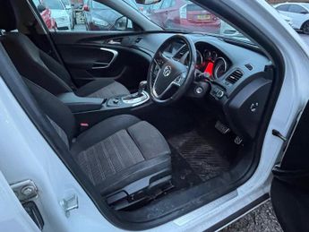 Vauxhall Insignia 2.0 CDTi SRi Nav Auto Euro 5 5dr
