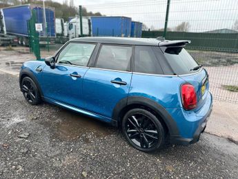 MINI Hatch 1.5 Cooper Sport Steptronic Euro 6 (s/s) 5dr