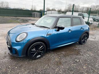 MINI Hatch 1.5 Cooper Sport Steptronic Euro 6 (s/s) 5dr