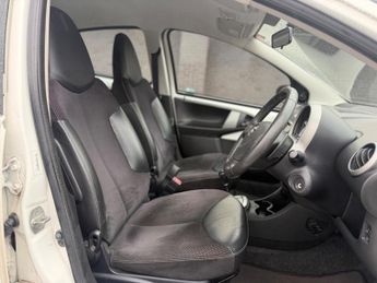 Toyota AYGO 1.0 VVT-i Ice MultiMode Euro 5 5dr