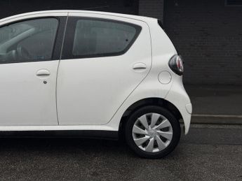 Toyota AYGO 1.0 VVT-i Ice MultiMode Euro 5 5dr