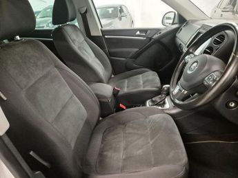 Volkswagen Tiguan 2.0 TDI BlueMotion Tech Match DSG 4WD Euro 5 (s/s) 5dr