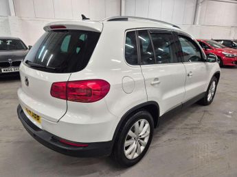 Volkswagen Tiguan 2.0 TDI BlueMotion Tech Match DSG 4WD Euro 5 (s/s) 5dr