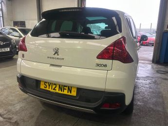 Peugeot 3008 2.0 h e-HDi EGC 4WD Euro 5 (s/s) 5dr