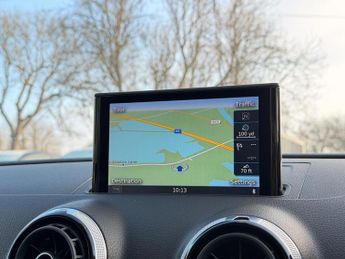 Audi A3 1.4 TFSI e-tron Sportback e-S Tronic Euro 6 5dr 8.8kWh