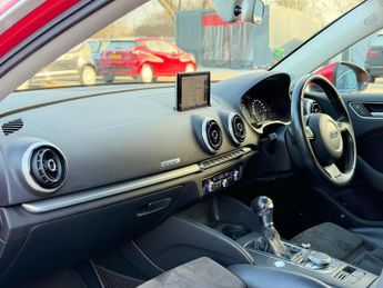 Audi A3 1.4 TFSI e-tron Sportback e-S Tronic Euro 6 5dr 8.8kWh