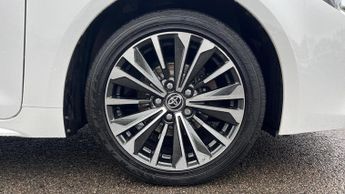 Toyota Corolla 1.8 VVT-h Design CVT Euro 6 (s/s) 5dr
