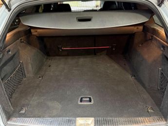 Mercedes-Benz E Class 3.0 E350 CDI V6 BlueEfficiency Sport G-Tronic+ Euro 5 (s/s) 5dr