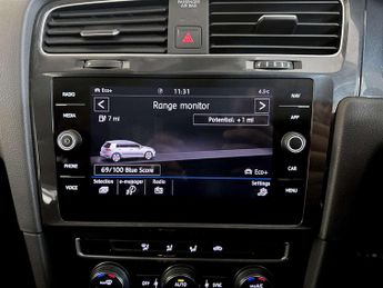 Volkswagen e-Golf 35.8kWh e-Golf Hatchback 5dr Electric Auto (136 ps)