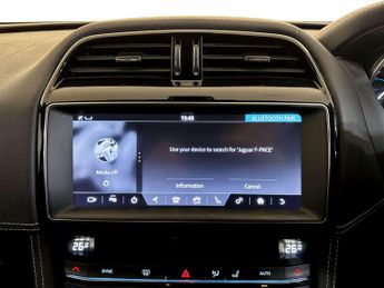 Jaguar F-PACE 2.0 P250i R-Sport SUV 5dr Petrol Auto AWD Euro 6 (s/s) (250 ps)
