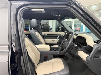 Land Rover Defender 130 3.0 P400 MHEV X-Dynamic SE Auto 4WD Euro 6 (s/s) 5dr