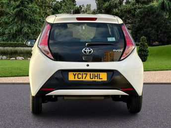 Toyota AYGO 1.0 VVT-i x-play x-shift Euro 6 5dr