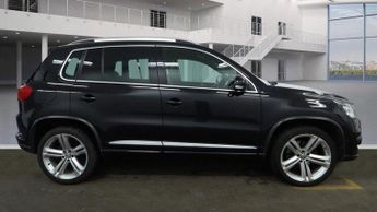 Volkswagen Tiguan 2.0 TSI R-Line SUV 5dr Petrol DSG 4WD Euro 5 (210 ps)