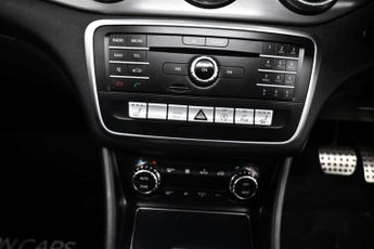 Mercedes-Benz CLA 2.1 CLA220d AMG Line Night Edition (Plus) Coupe 7G-DCT Euro 6 (s