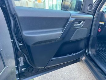Land Rover Freelander 2 2.2 TD4 Black and White CommandShift 4WD Euro 5 5dr