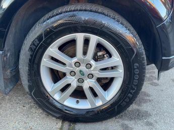 Land Rover Freelander 2 2.2 TD4 Black and White CommandShift 4WD Euro 5 5dr