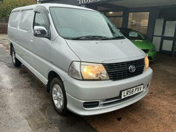 Toyota Hiace 2.5 300 D-4D RWD L2 H1 4dr