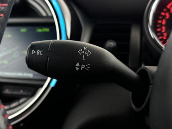 MINI Convertible 2.0 Cooper S Auto Euro 6 (s/s) 2dr