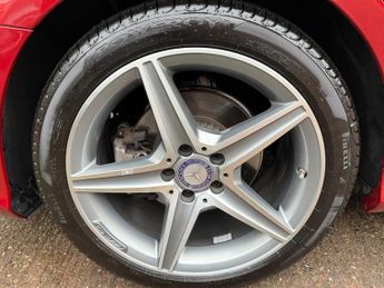 Mercedes-Benz C Class 2.0 C200 AMG Line (Premium) Saloon 4dr Petrol 7G-Tronic+ Euro 6 