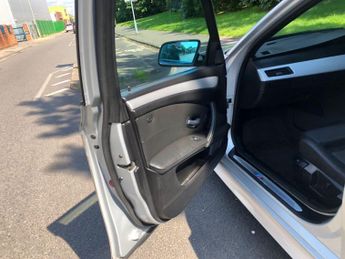 BMW 5 Series 2.0 520d M Sport Steptronic Euro 4 4dr