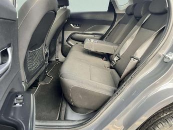 Hyundai KONA 65.4kWh Advance Auto 5dr