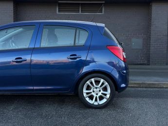 Vauxhall Corsa 1.4i 16v Club 5dr