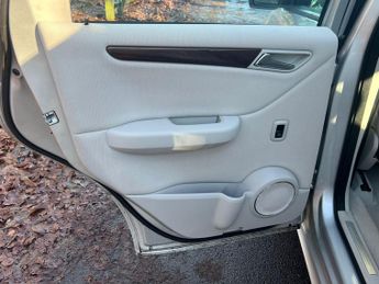 Mercedes-Benz A Class 2.0 A180 CDI Elegance SE CVT 5dr