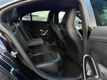 Mercedes-Benz CLA 1.3 CLA250e 15.6kWh AMG Line (Premium) Coupe 8G-DCT Euro 6 (s/s)