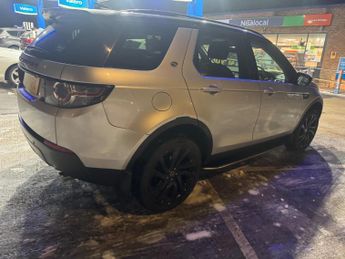 Land Rover Discovery Sport 2.0 TD4 HSE Black Auto 4WD Euro 6 (s/s) 5dr