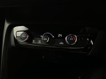 Vauxhall Corsa Electric 50kWh SRi Nav Premium Auto 5dr (7.4Kw Charger)