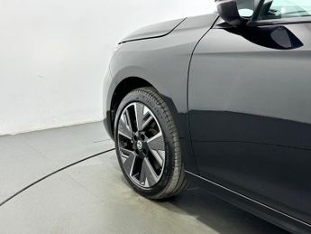 Vauxhall Corsa Electric 50kWh SRi Nav Premium Auto 5dr (7.4Kw Charger)