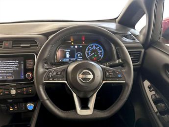 Nissan Leaf 39kWh Tekna Hatchback 5dr Electric Auto (150 ps)