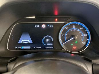 Nissan Leaf 39kWh Tekna Hatchback 5dr Electric Auto (150 ps)
