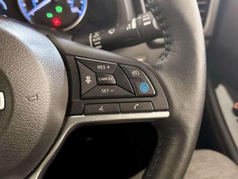 Nissan Leaf 39kWh Tekna Hatchback 5dr Electric Auto (150 ps)