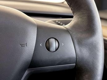 Tesla Model 3 Standard Range Plus Saloon 4dr Electric Auto RWD (241 bhp)