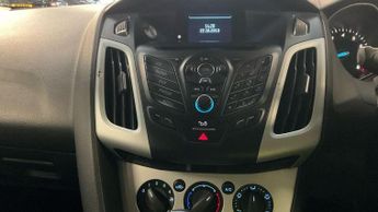 Ford Focus 1.6 Zetec Powershift Euro 5 5dr