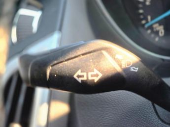 Ford Focus 1.6 Zetec Powershift Euro 5 5dr