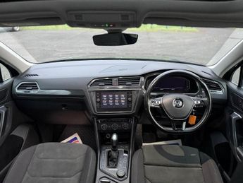 Volkswagen Tiguan 2.0 TDI SEL DSG 4Motion Euro 6 (s/s) 5dr