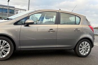 Vauxhall Corsa 1.4 16V SE Auto Euro 5 5dr