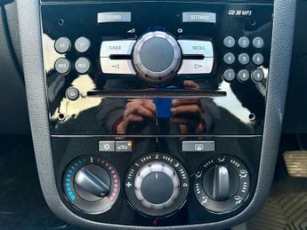 Vauxhall Corsa 1.4 16V SE Auto Euro 5 5dr