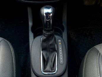 Vauxhall Corsa 1.4 16V SE Auto Euro 5 5dr