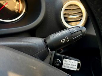 Vauxhall Corsa 1.4 16V SE Auto Euro 5 5dr