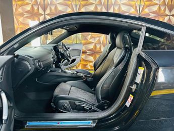 Audi TT 2.0 TFSI 40 Black Edition S Tronic Euro 6 (s/s) 3dr