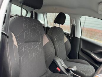 Peugeot 2008 1.2 VTi Active Euro 5 5dr