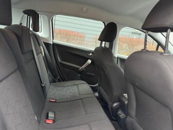 Peugeot 2008 1.2 VTi Active Euro 5 5dr