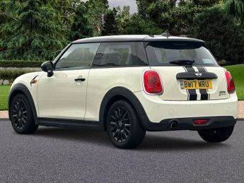 MINI Hatch 1.5 Cooper Auto Euro 6 (s/s) 3dr