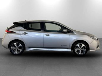 Nissan Leaf 40kWh N-Connecta Hatchback 5dr Electric Auto (150 ps)