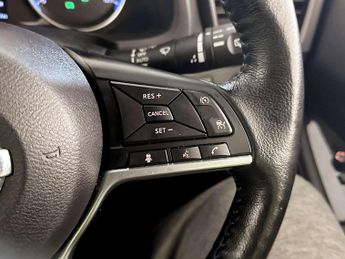 Nissan Leaf 40kWh N-Connecta Hatchback 5dr Electric Auto (150 ps)