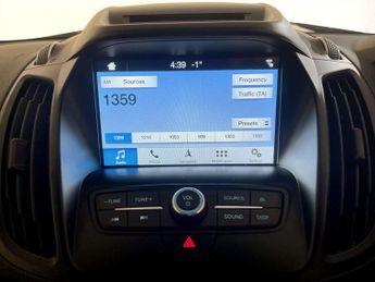 Ford Kuga 1.5T EcoBoost Zetec SUV 5dr Petrol Auto AWD Euro 6 (s/s) (176 ps